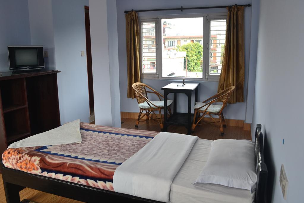 Nanohana Lodge Pokhara Room photo