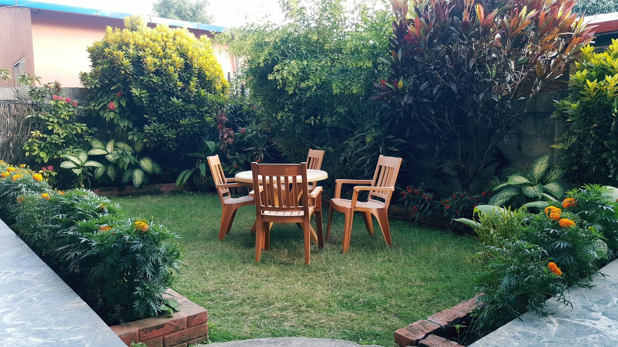 Nanohana Lodge Pokhara Exterior photo